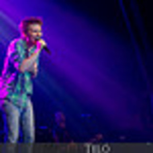 7736414548_c911711b02_s