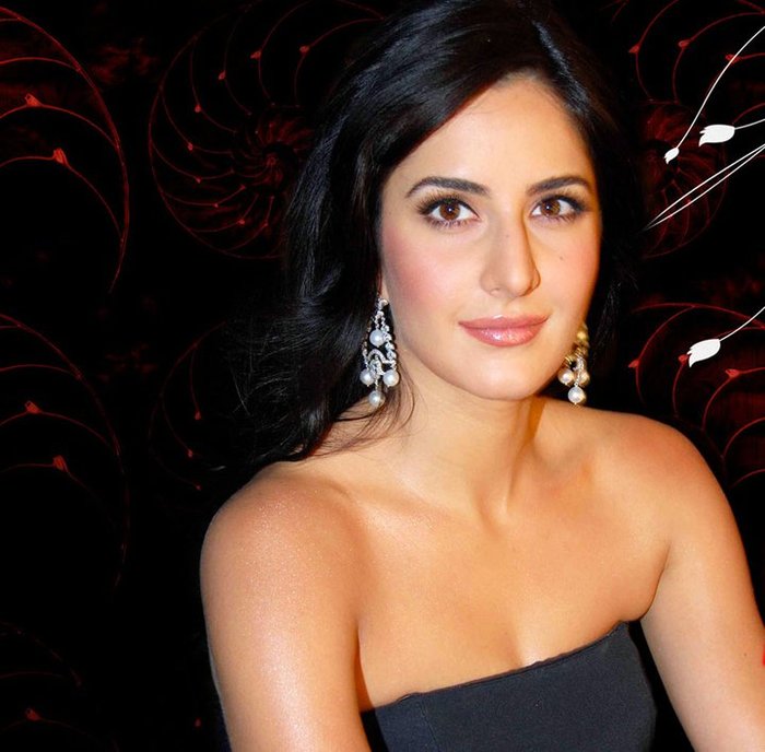 206919_210000145678716_6401091_n - 0 Katrina Kaif