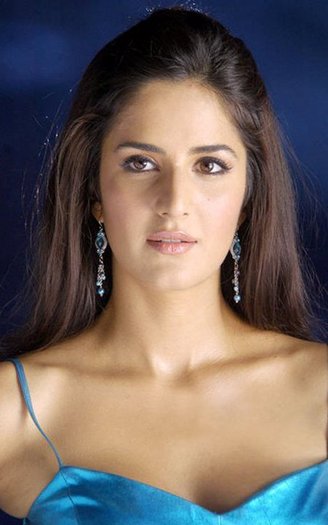 252059_224534267558637_1593470_n - 0 Katrina Kaif