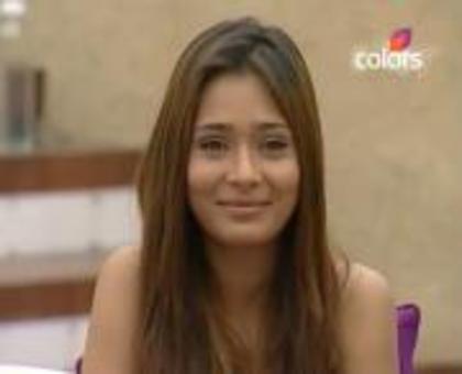 305046_334107203348504_284909665_a - sara khan18