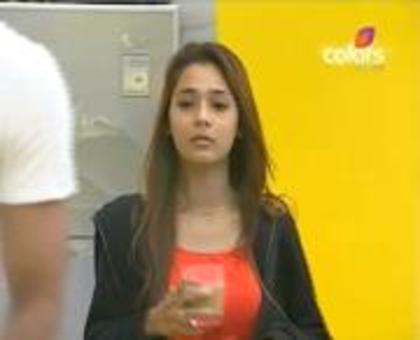 527142_337171763042743_1108058463_a - sara khan18