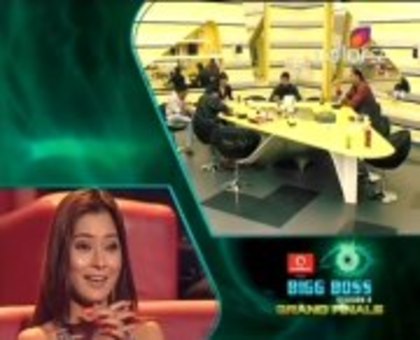 543698_334107666681791_69602103_a - sara khan18