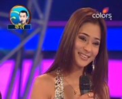 556627_334107453348479_1264989012_a - sara khan18