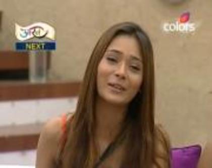 564589_334107250015166_2064761134_a - sara khan18