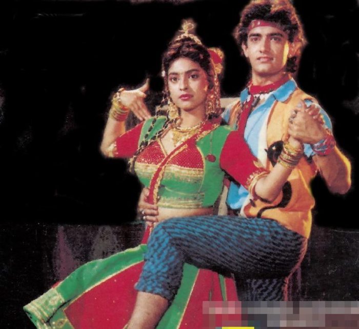  - Juhi Chawla si Aamir Khan