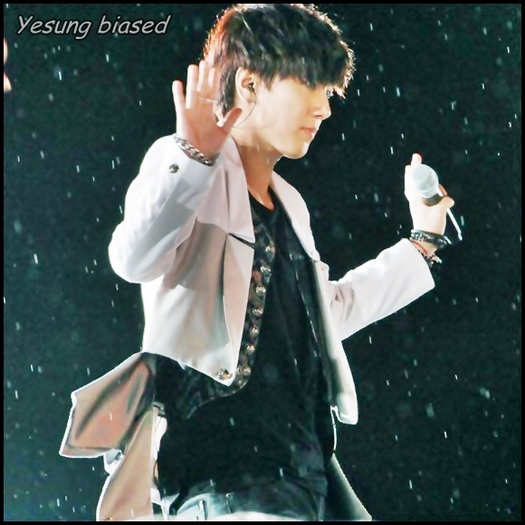  - k -x- Kim Jong Woon - Yesung - k