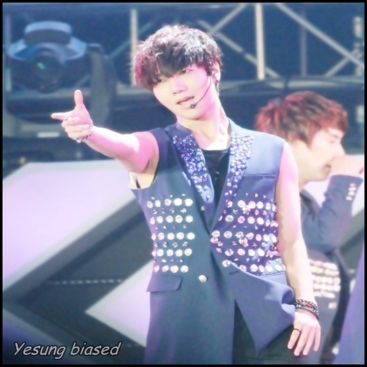  - k -x- Kim Jong Woon - Yesung - k