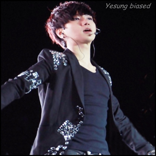  - k -x- Kim Jong Woon - Yesung - k
