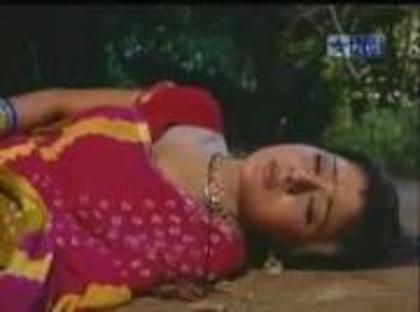 319865_303623563053964_1285361388_a - sara khan18