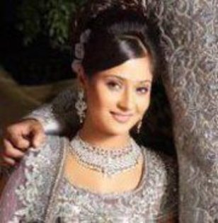 540481_132584816866463_1693061892_a - sara khan18