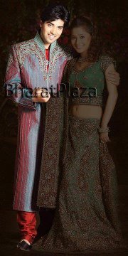 549486_132584730199805_191727896_a - sara khan18