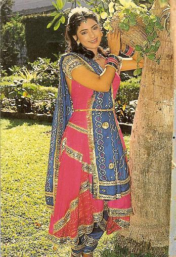 318551_260107204033483_1941610575_n