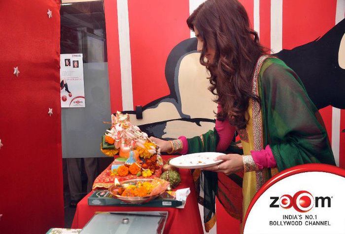 306237_10150270217051008_6434325_n - 0 Sonam Kapoor