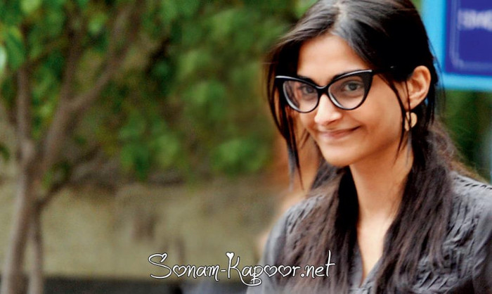 528679_10150946613526008_1036003180_n - 0 Sonam Kapoor