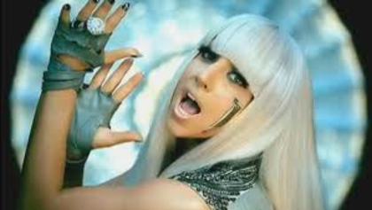 lady gaga - VEDETE CARE IMI PLAC