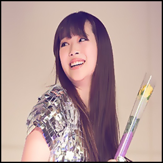 - [in soapta catre Hwa] Hai sa ii lasam singuri aici,pt ca sigur G.na nu pleaca de pe canapea :))