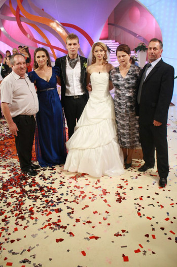 527024_379153138822770_337717447_n