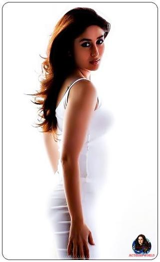  - Kareena Kapoor photoshoot