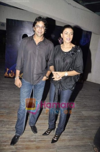 25871_377753579276_334182_n