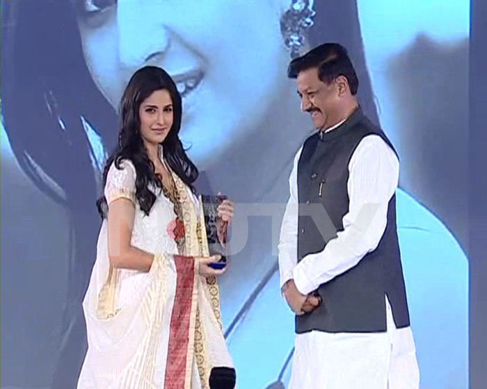 185919_184592431582673_3897957_n - Katrina Kaif