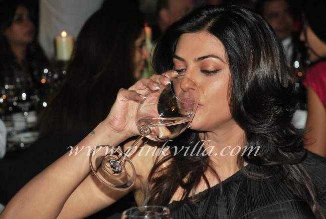 60528_439537179276_5024563_n