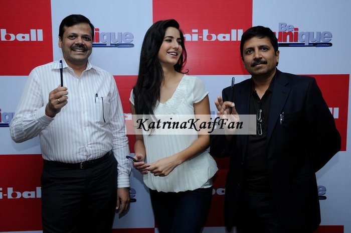190187_186876944687555_240262_n - Katrina Kaif