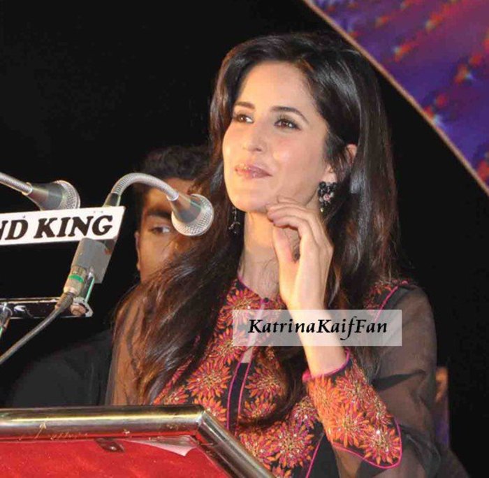 198871_190139754361274_4012307_n - Katrina Kaif