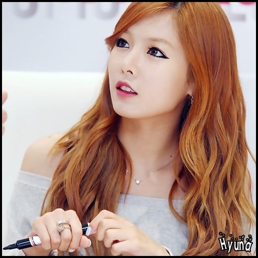 ^.^ Bye Hwa.:).Hey.:).Waa..ce intampinare:)[il saruta pe obraz] :)