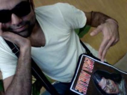 387711_319866431365770_1440835521_n