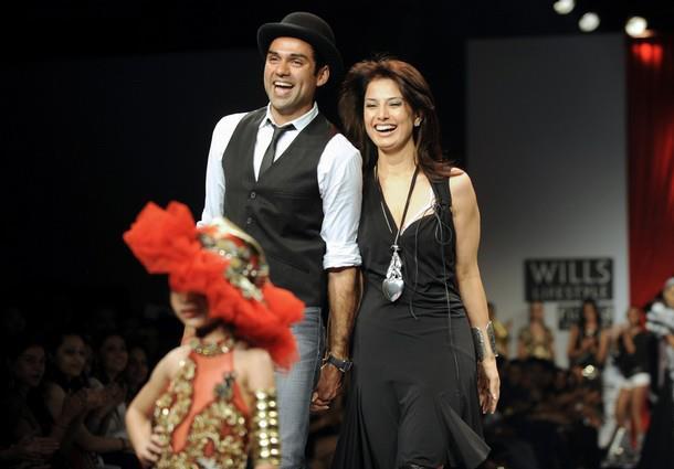 528682_422347164461723_190887466_n