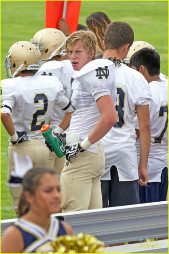 thorne-football-fan-03 - Bella Thorne Cheers on Tristan Klier At His Football Game