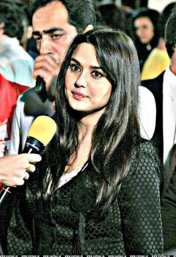  - Preity Zinta 02