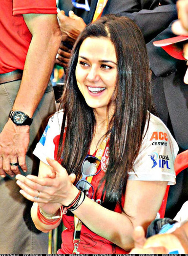  - Preity Zinta 02
