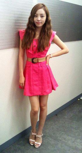 bnee ete il astept pe oppa , thu ce faci? :>