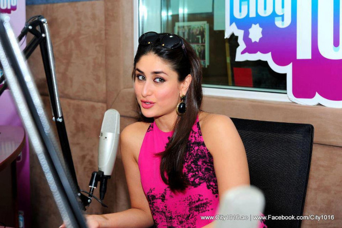 403990_279199048848710_2021147170_n