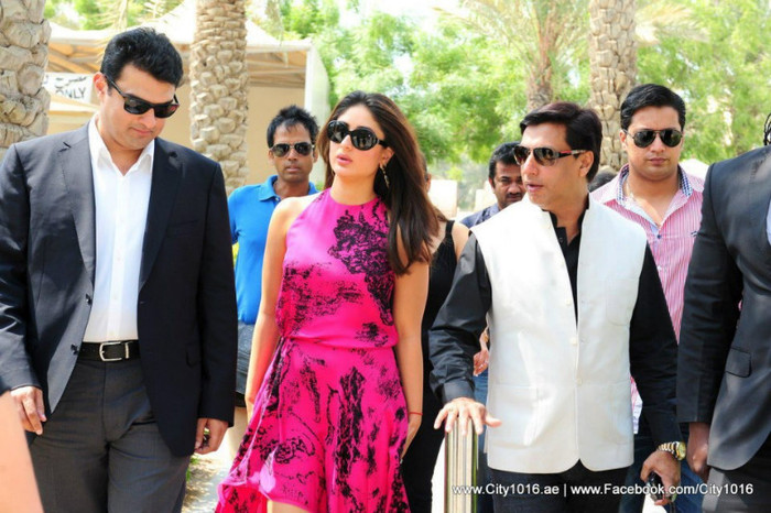 564313_279199288848686_679633300_n