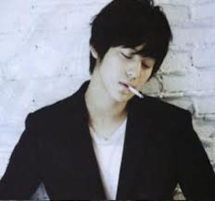 kim bum - k-star smoking