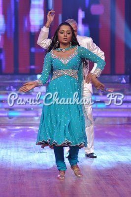 Some unseen old pics of parul from Jhalak dikhlaja