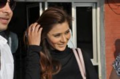 251523_459361557428216_402534381_a - sara khan18
