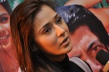 530233_459361637428208_176127557_a - sara khan18