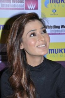 539489_459361527428219_354459250_a - sara khan18