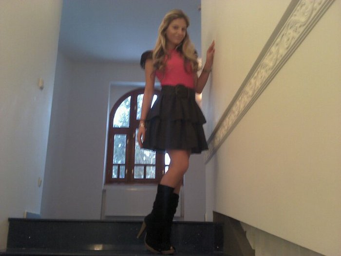 183836_10150117213042940_7982352_n