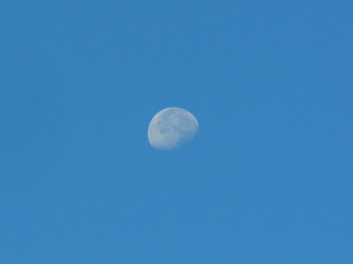 Beautiful moon, 05sep2012