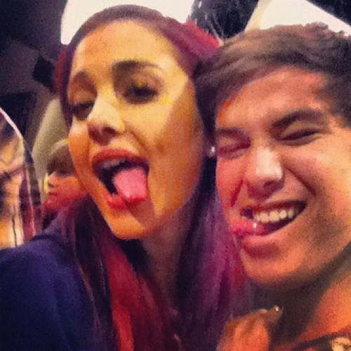 Ariana Grandee (2)