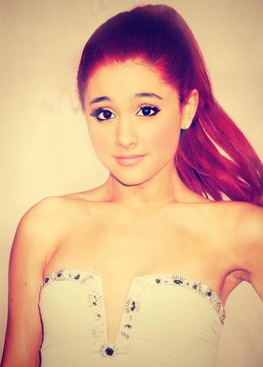 Ariana Grandee (244) - Ariana Grande