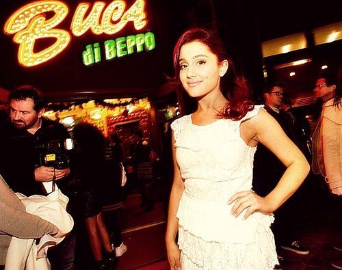 Ariana Grandee (39) - Ariana Grande