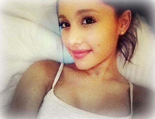 Ariana Grandee (221) - Ariana Grande