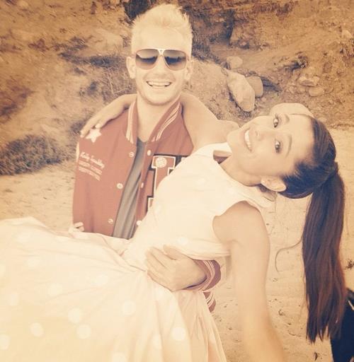 Ariana Grandee (4)