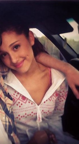 Ariana Grandee (207)