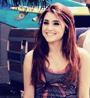 Ariana Grandee (62)